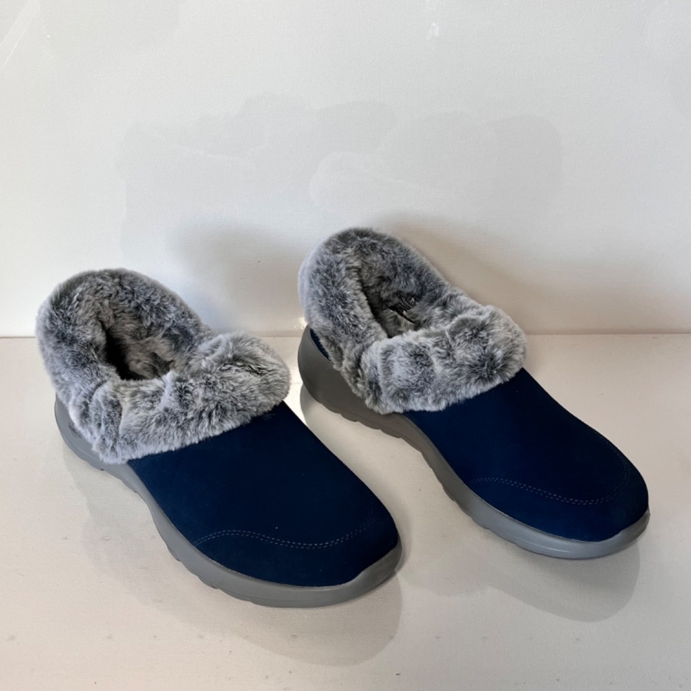 Skechers Navy Faux Fur Lined Flats